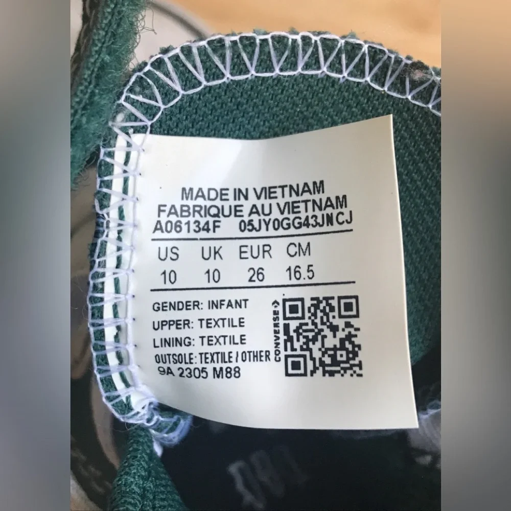 Converse All-Star Chuck Taylor High-Tops Green Size: US Toddler 10 EUR 26